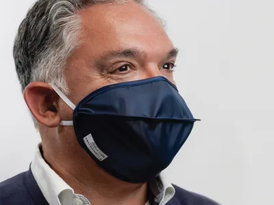 Mască chirurgicală reutilizabilă pentru adulți Mycroclean - BFE 99.8% - albastru-albastru