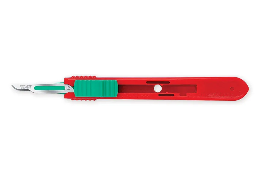 Bisturi retractabil Swann-Morton cu lamă inox N. 15 - steril