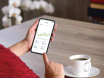 Sistem de monitorizare glucozei 24 ore - transmitator date