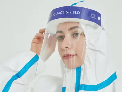 Ecran facial de protecție anti-ceață cu aplicare unică
