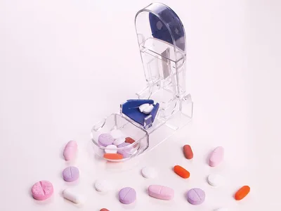 Instrument de divizare pastile ultra - blister