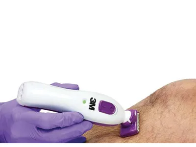 3M SURGICAL CLIPPER STARTER KIT (CLIPPER + CHARGER) - 9667L-E