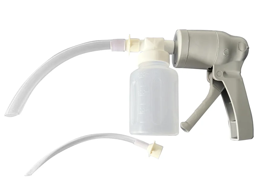 Pompă de aspirație manuală cu filtru