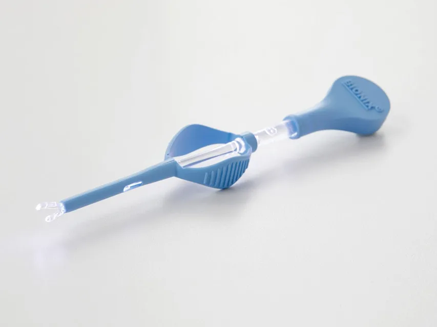 Clești iluminați cu lentilă și iluminator LED