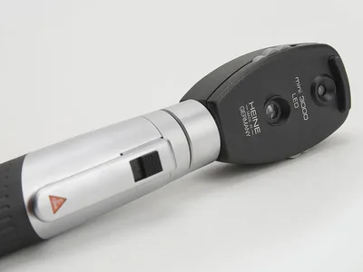 HEINE MINI 3000 LED oftalmoscop - mâner reîncărcabil - negru