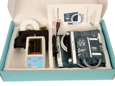 Monitor tensiune arterială 24 ore + monitor ritm cardiac