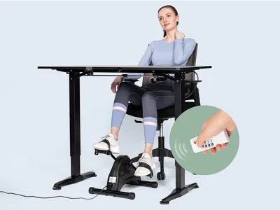 Exercitator electric cu pedale și display - negru