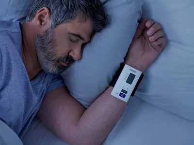 OMRON NIGHTVIEW AUTOMATIC WRIST B.P.M. HEM-9601T-E3