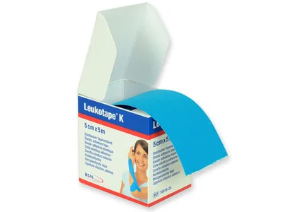 Leukotape K bandă neuromusculară 5 m x 5 cm - albastru deschis