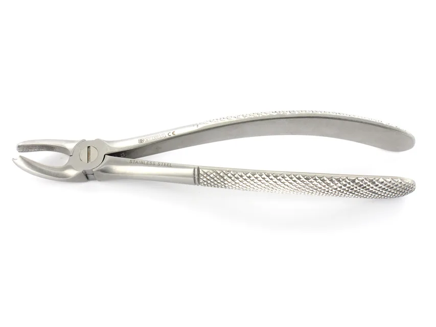 Forceps de extracție - maxilar superior fig.17